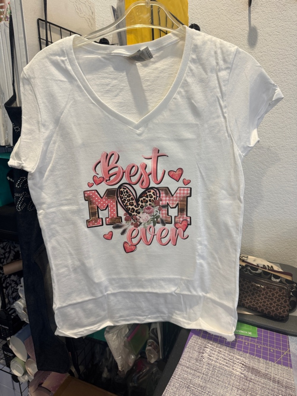 Best Mom Ever Short Sleeve V-Neck Tee - White